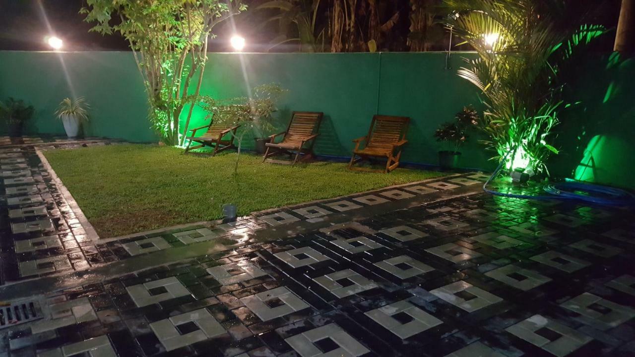Indunil Place Hiriketiya Dikwella Extérieur photo